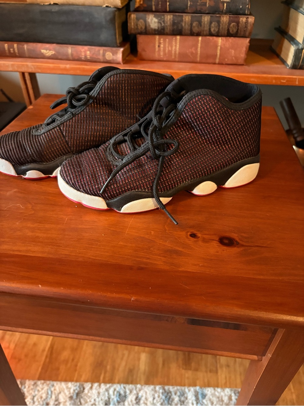Air Jordan Horizon GG 'Black Vivid Pink'